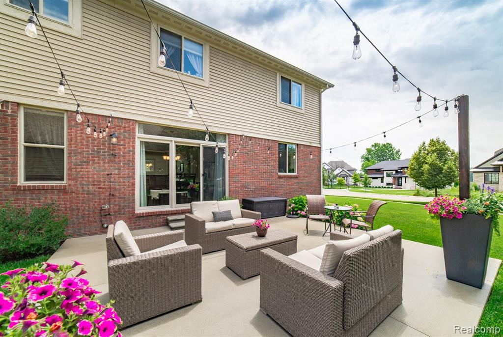 651 BAY POINTE Drive, Oxford, MI 48371 — Photo 31