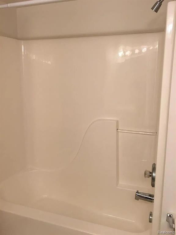1353 MILLBROOK Trail, Ann Arbor, MI 48108 — Photo 10