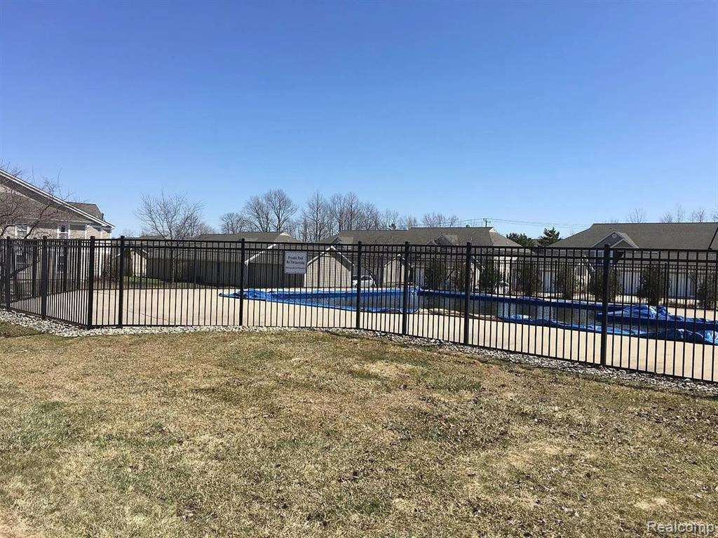 1353 MILLBROOK Trail, Ann Arbor, MI 48108 — Photo 12