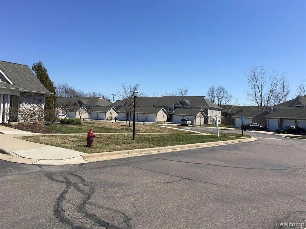 1353 MILLBROOK Trail, Ann Arbor, MI 48108 — Photo 14