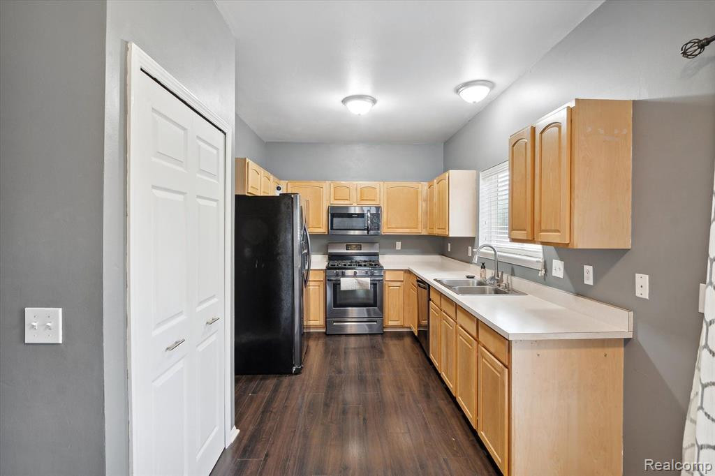 7364 HOMESTEAD Road, Ypsilanti, MI 48197 — Photo 12