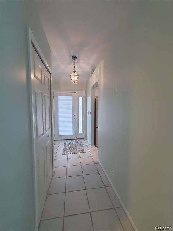7299 Hawthorne Circle, Goodrich Vlg, MI — Photo 5