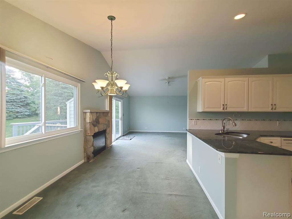 7299 Hawthorne Circle, Goodrich Vlg, MI — Photo 11