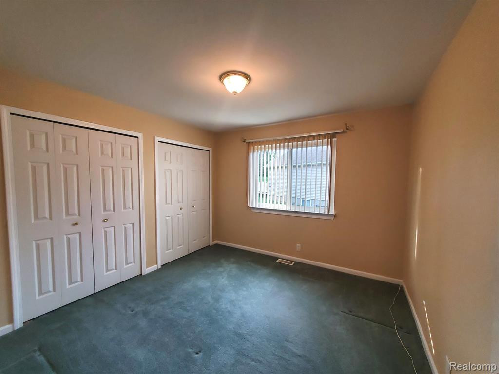 7299 Hawthorne Circle, Goodrich Vlg, MI — Photo 24