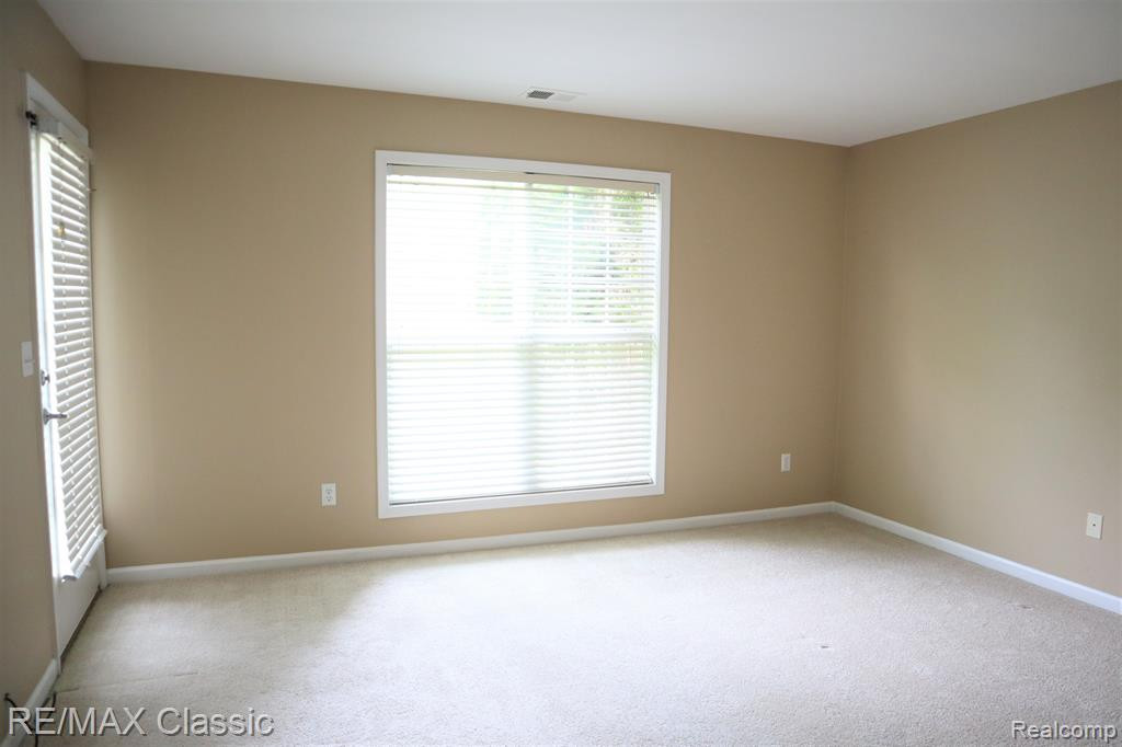 28522 CARLTON WAY Drive, Novi, MI 48377 — Photo 11
