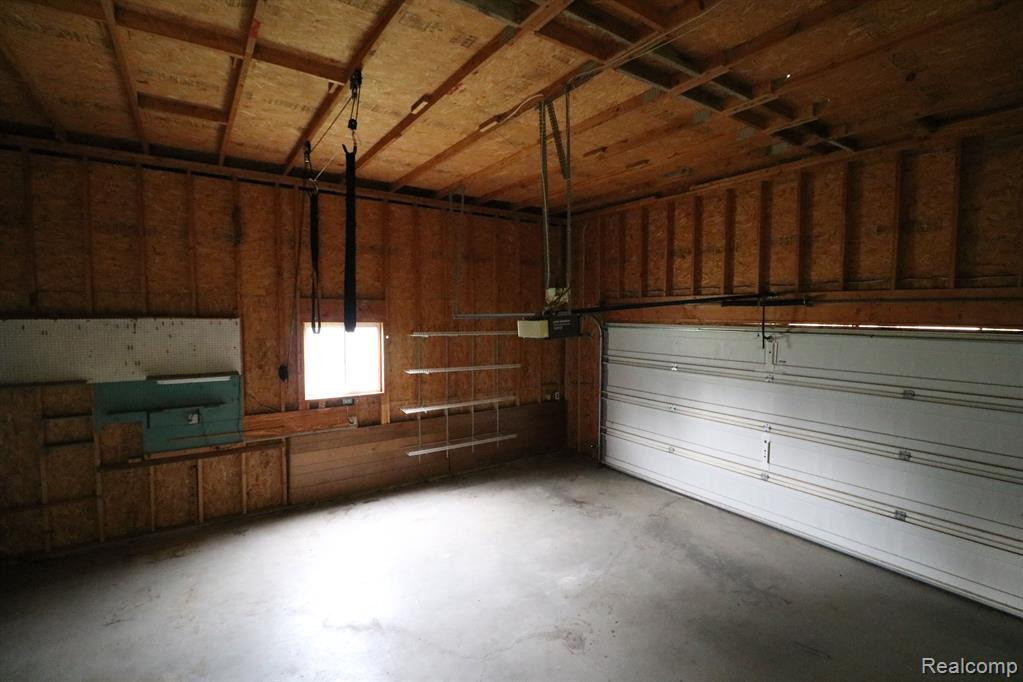 211 W MAIN Street, Otisville, MI 48463 — Photo 4