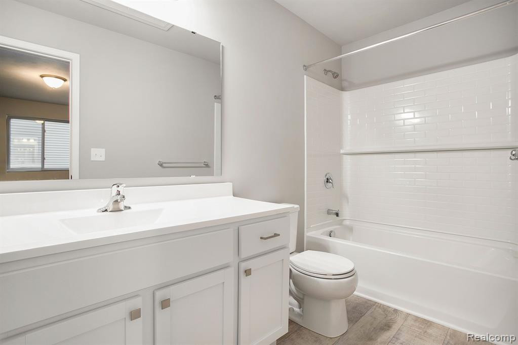 3075 IVY WOOD Circle, Howell, MI 48855 — Photo 15