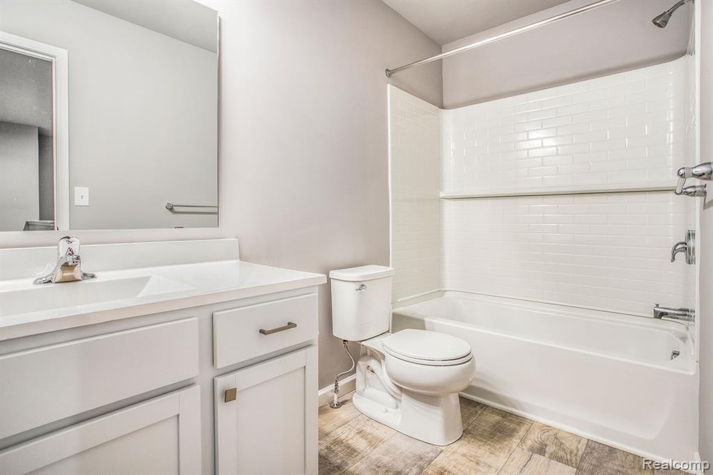 3075 IVY WOOD Circle, Howell, MI 48855 — Photo 19