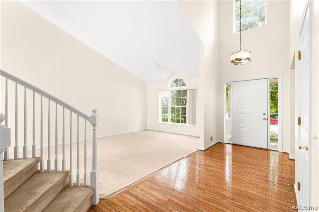 4779 RIDGESIDE Court, Ann Arbor, MI 48105 — Photo 2