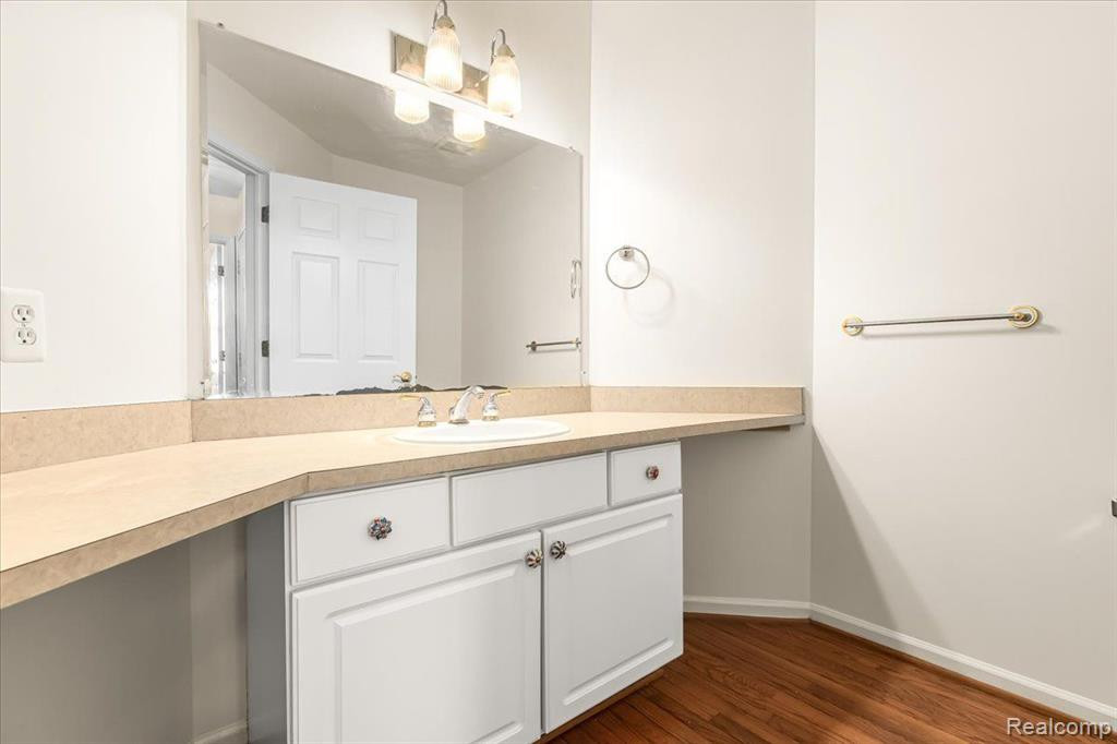 4779 RIDGESIDE Court, Ann Arbor, MI 48105 — Photo 7