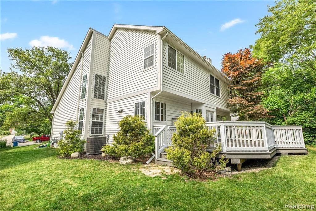 4779 RIDGESIDE Court, Ann Arbor, MI 48105 — Photo 13