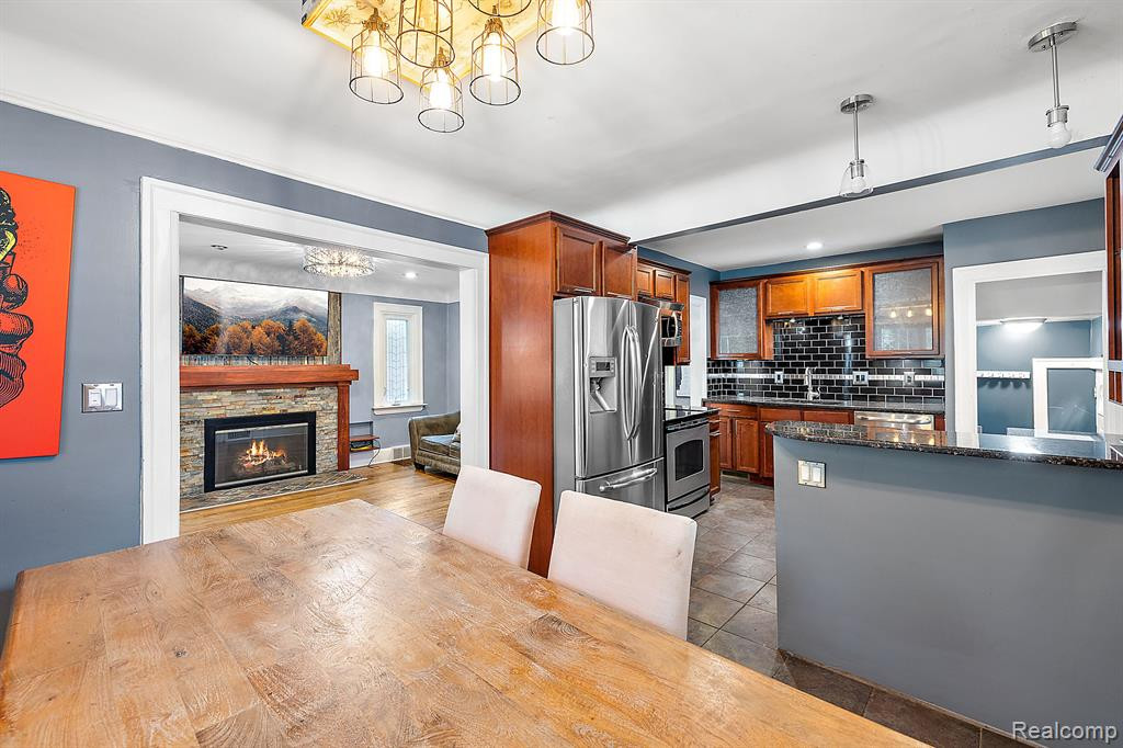 615 E 5TH Street, Royal Oak, MI 48067 — Photo 13