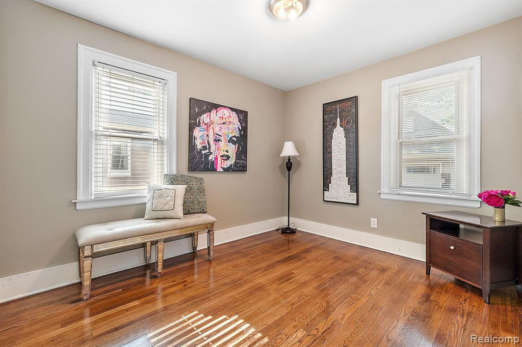 615 E 5TH Street, Royal Oak, MI 48067 — Photo 17