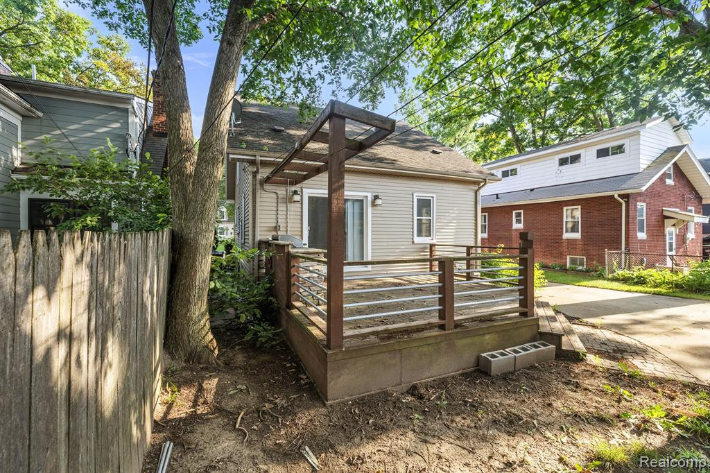 615 E 5TH Street, Royal Oak, MI 48067 — Photo 34