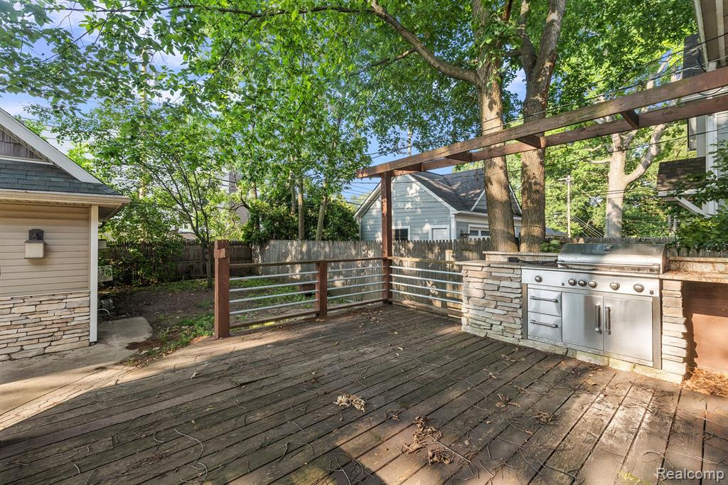 615 E 5TH Street, Royal Oak, MI 48067 — Photo 35