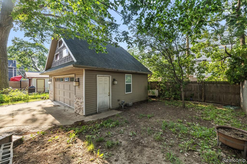615 E 5TH Street, Royal Oak, MI 48067 — Photo 36
