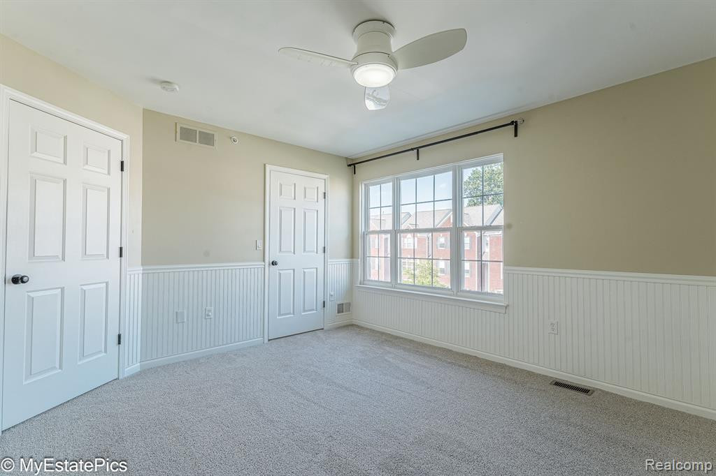 654 CHERRY ORCHARD Road, Canton, MI 48188 — Photo 27