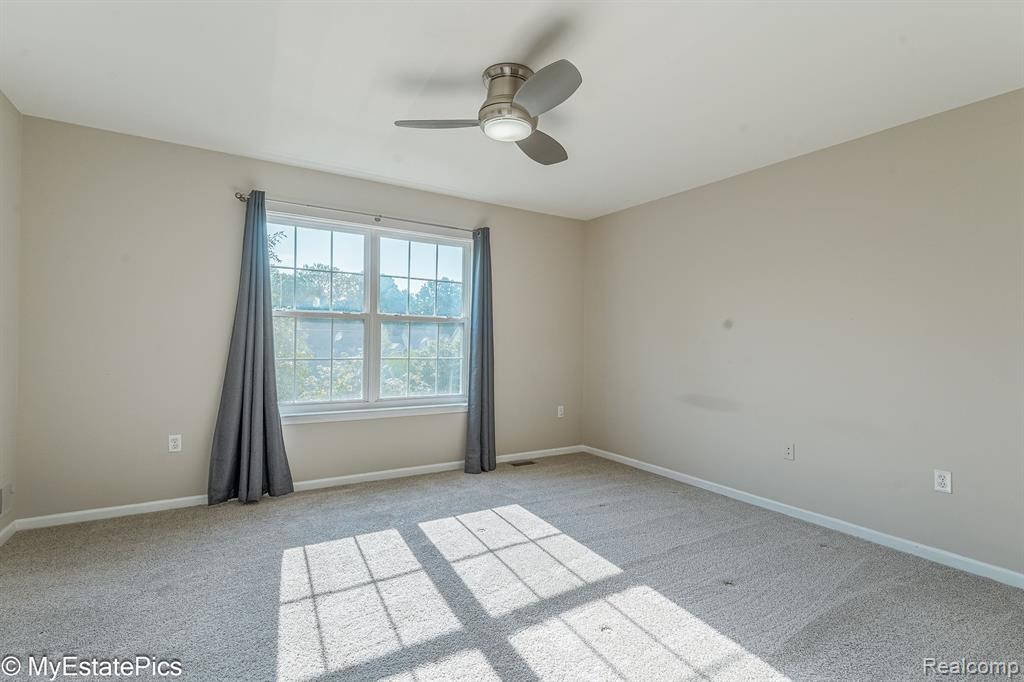 654 CHERRY ORCHARD Road, Canton, MI 48188 — Photo 35