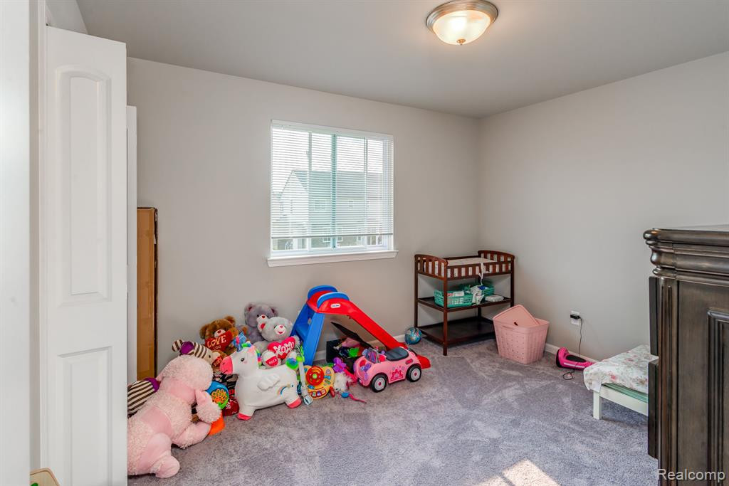 42892 FREDERICK, Belleville, MI 48111 — Photo 19