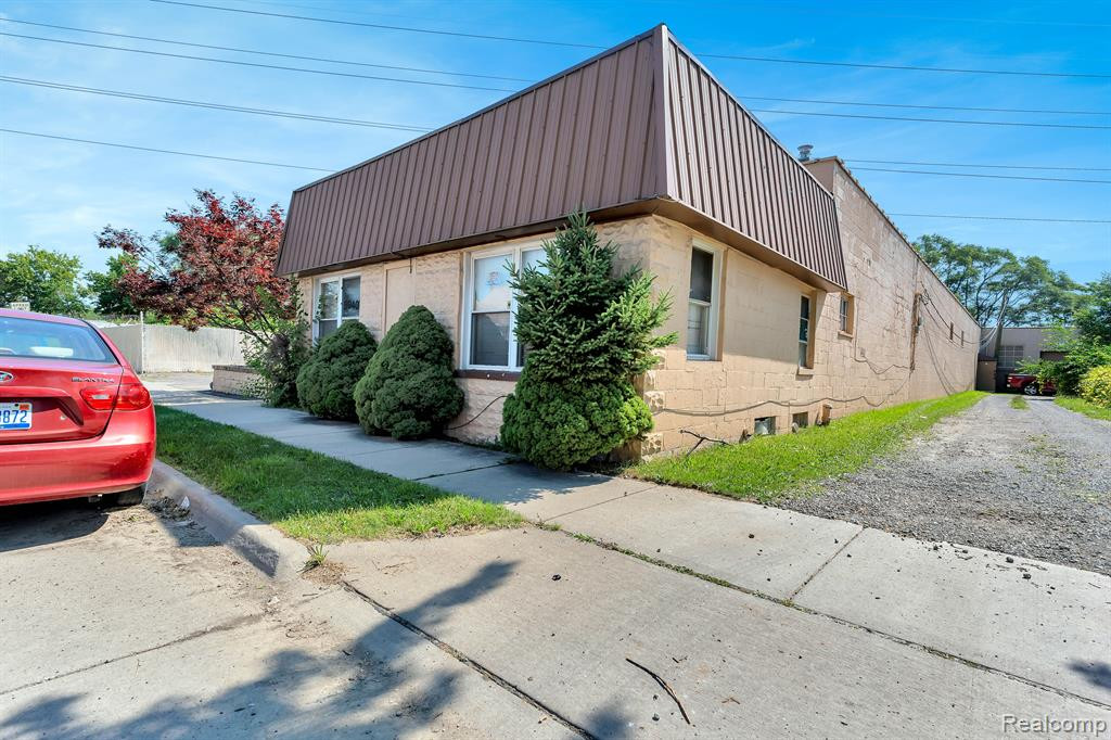 5940 CALHOUN Street, Dearborn, MI 48126 — Photo 10
