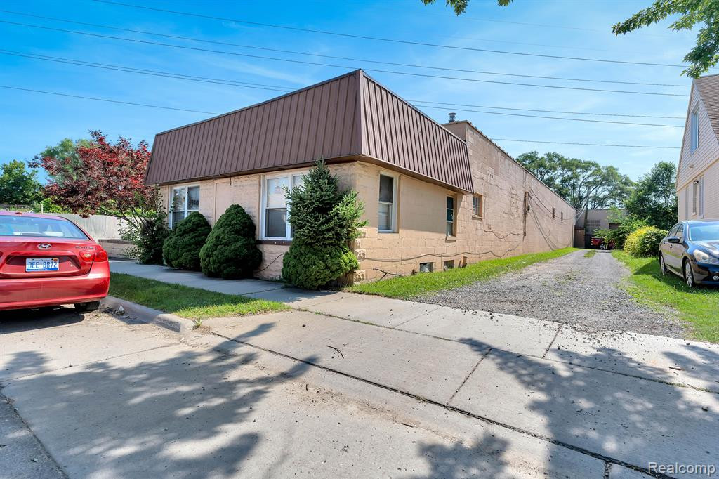 5940 CALHOUN Street, Dearborn, MI 48126 — Photo 11