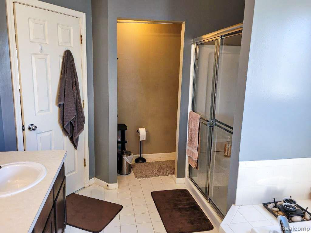 7178 COLCHESTER Lane, Ypsilanti, MI 48197 — Photo 23