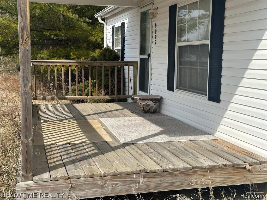 6875 ARMSTRONG Road, Imlay City, MI 48444 — Photo 2