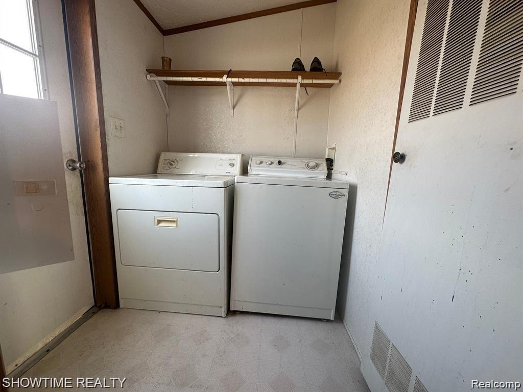 6875 ARMSTRONG Road, Imlay City, MI 48444 — Photo 8