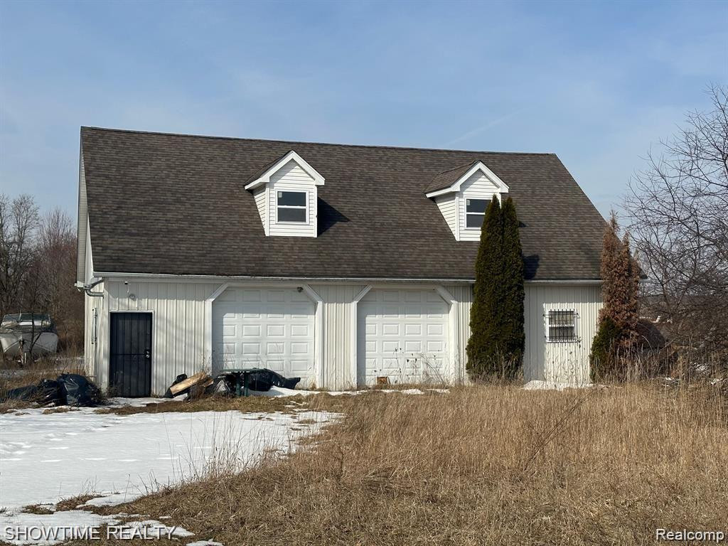 6875 ARMSTRONG Road, Imlay City, MI 48444 — Photo 16