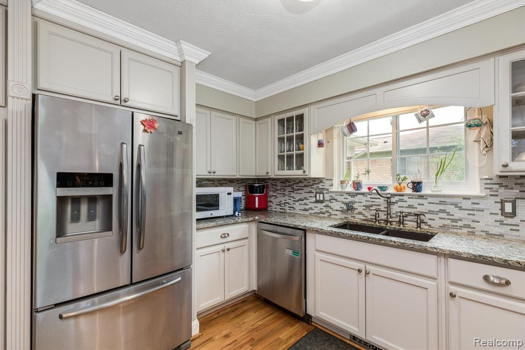 1351 N HURON RIVER Drive, Ypsilanti, MI 48197 — Photo 6