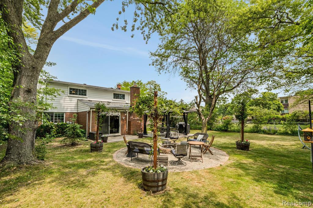1351 N HURON RIVER Drive, Ypsilanti, MI 48197 — Photo 26
