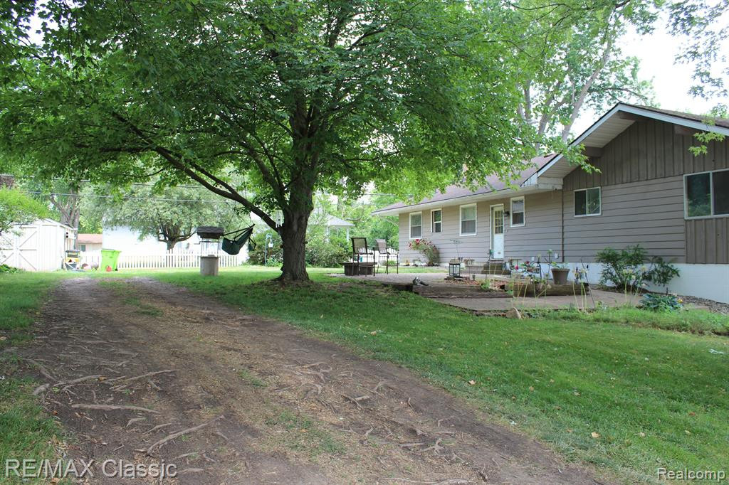 101 LAKEVIEW Drive, Whitmore Lake, MI 48189 — Photo 7