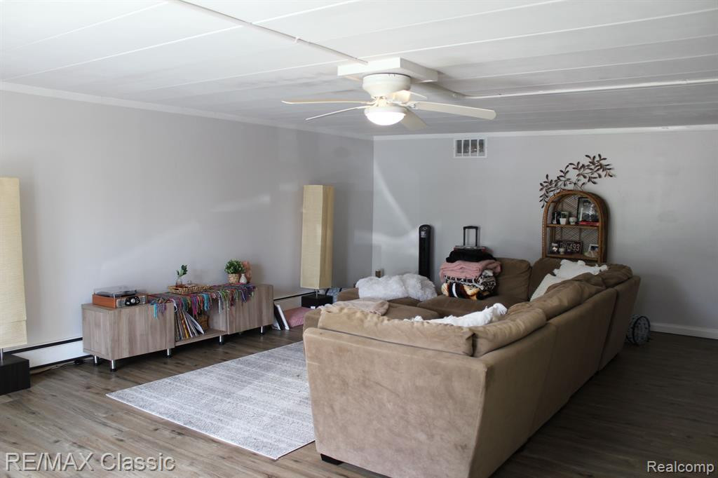 101 LAKEVIEW Drive, Whitmore Lake, MI 48189 — Photo 14