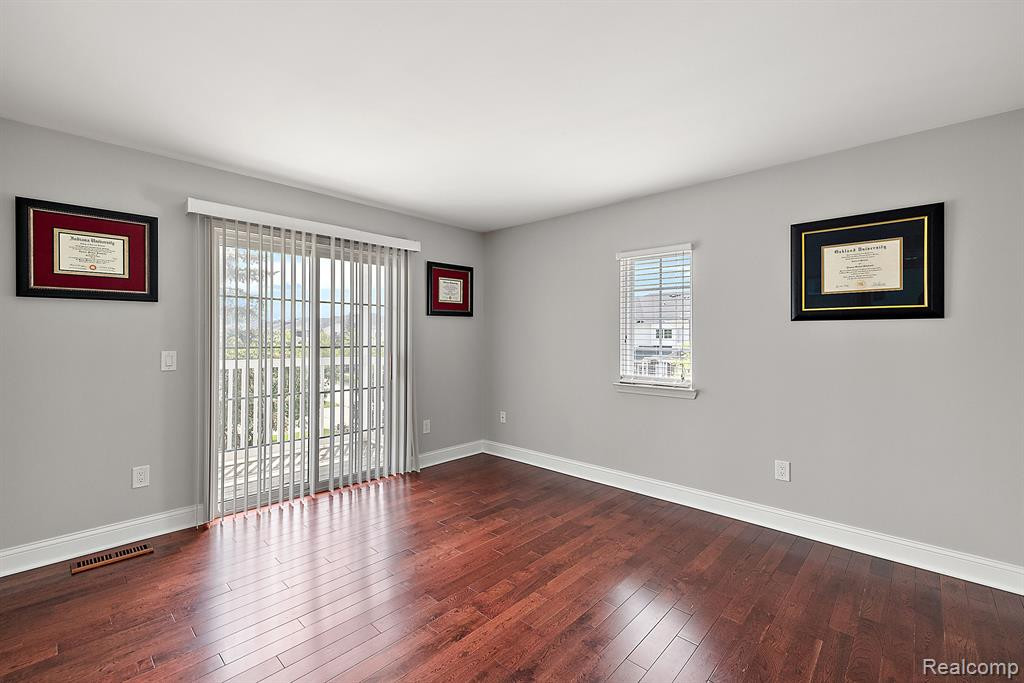 5475 Twin Oaks Drive, Sterling Heights, MI 48314 — Photo 23