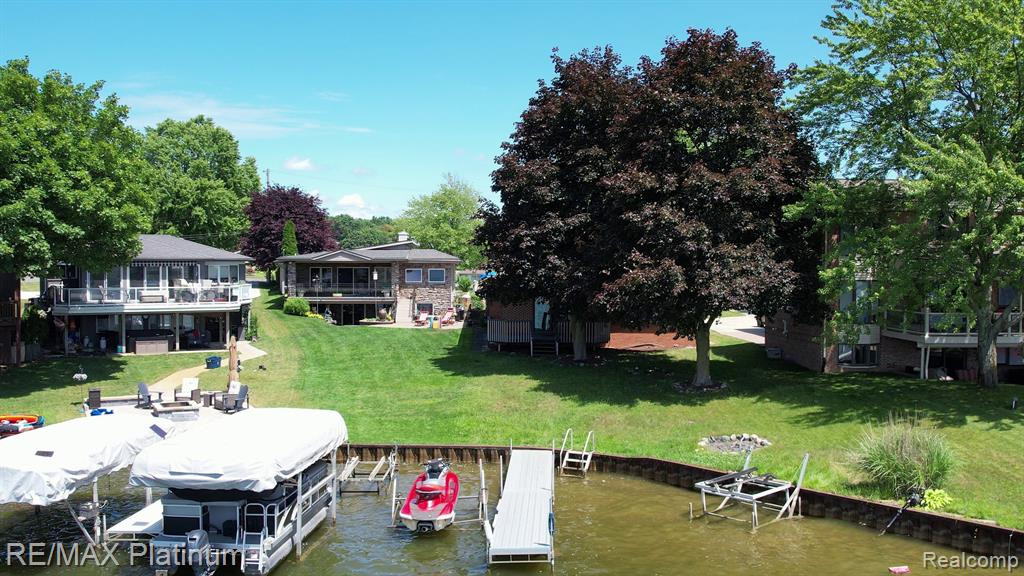8452 WOODLAND SHORE Drive, Brighton, MI 48114 — Photo 5