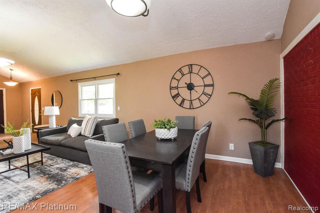 8452 WOODLAND SHORE Drive, Brighton, MI 48114 — Photo 22
