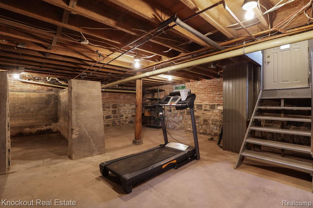 8030 E HOLLAND Road, Saginaw, MI 48601 — Photo 32