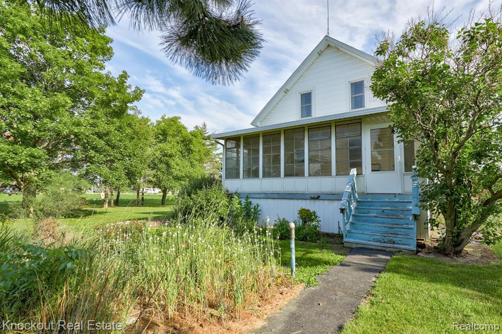 8030 E HOLLAND Road, Saginaw, MI 48601 — Photo 40