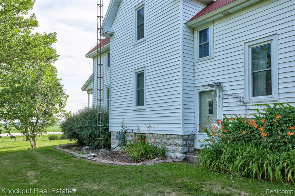 8030 E HOLLAND Road, Saginaw, MI 48601 — Photo 42