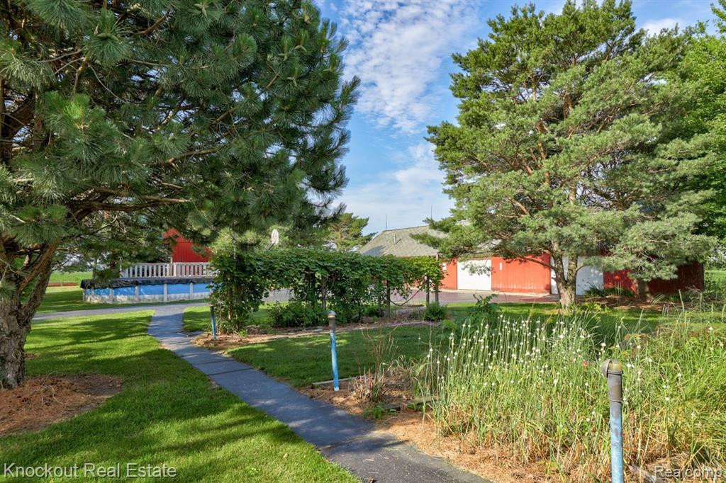 8030 E HOLLAND Road, Saginaw, MI 48601 — Photo 44