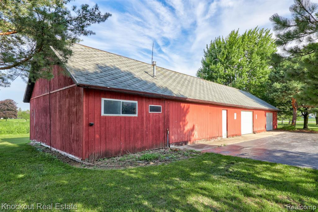 8030 E HOLLAND Road, Saginaw, MI 48601 — Photo 45