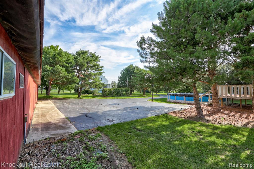 8030 E HOLLAND Road, Saginaw, MI 48601 — Photo 54