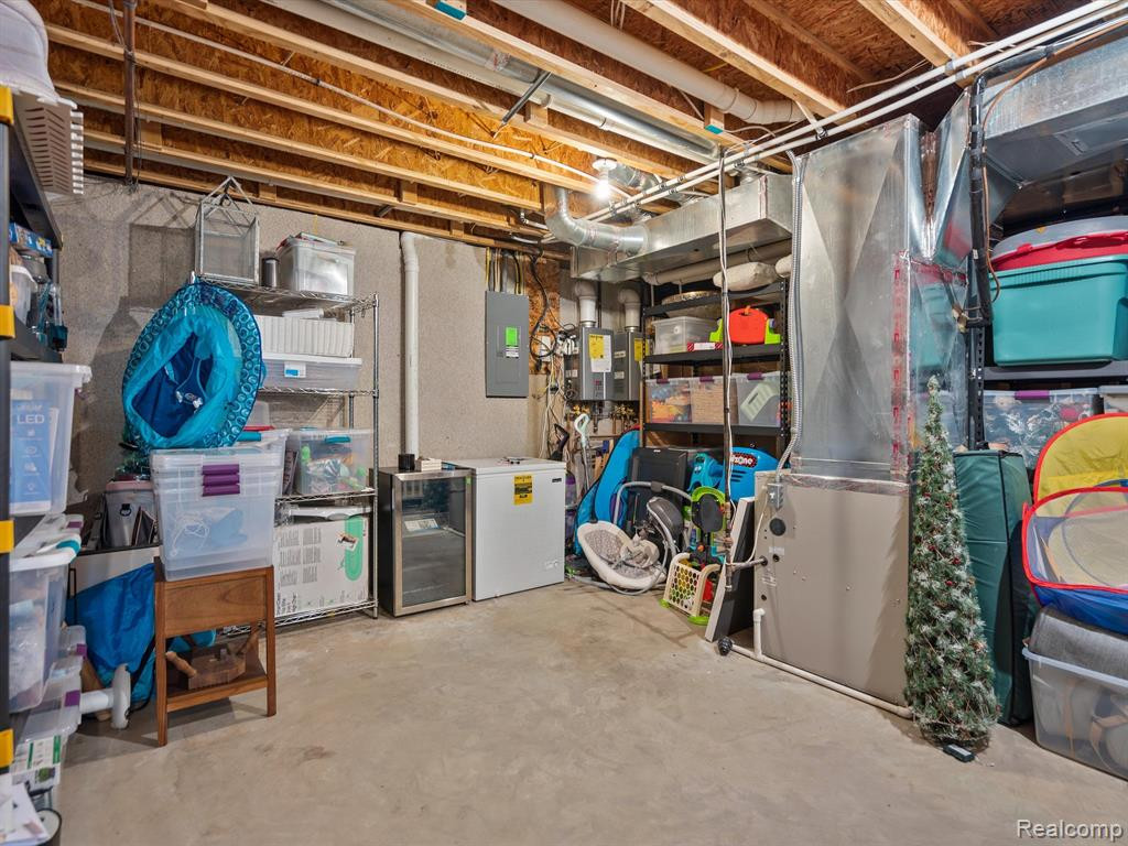 3746 ARCADIA Drive, Ann Arbor, MI 48108 — Photo 39