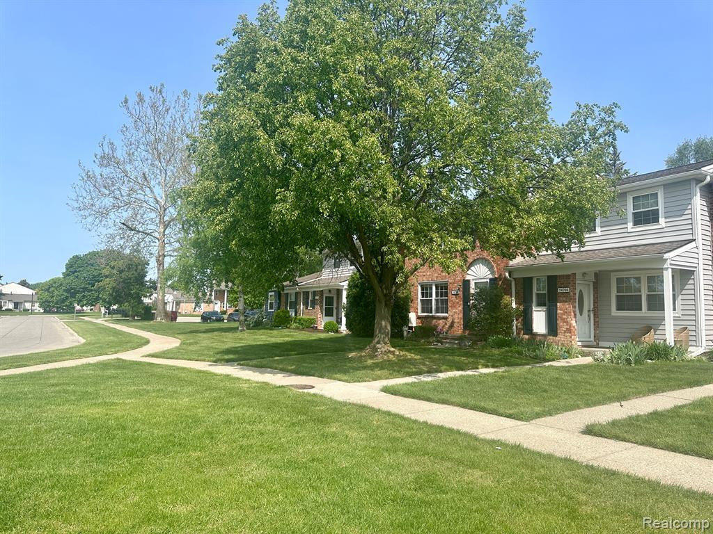 24770 OLDE ORCHARD Street, Novi, MI — Photo 2