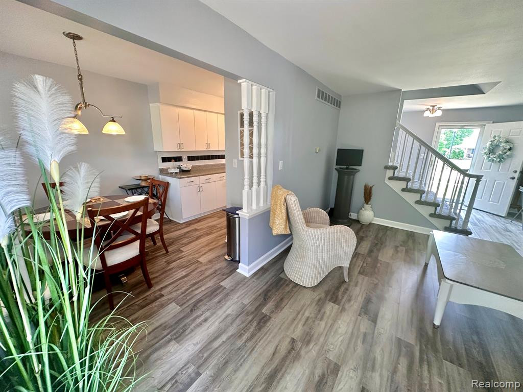 24770 OLDE ORCHARD Street, Novi, MI — Photo 5
