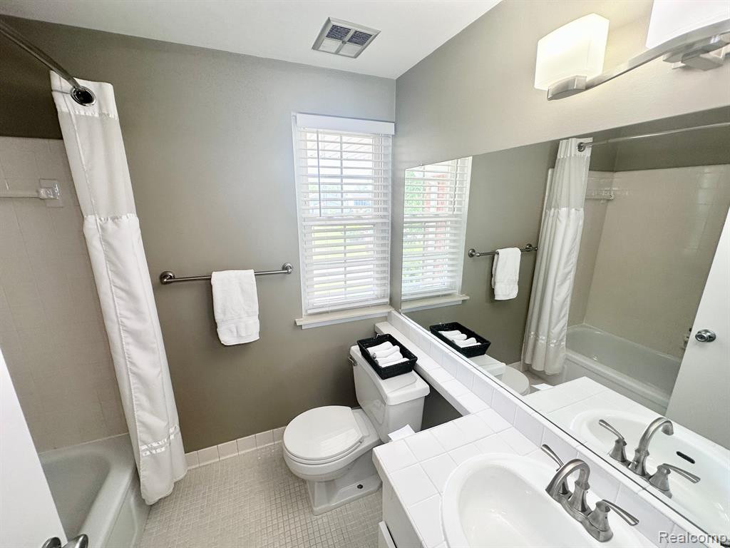 24770 OLDE ORCHARD Street, Novi, MI — Photo 26