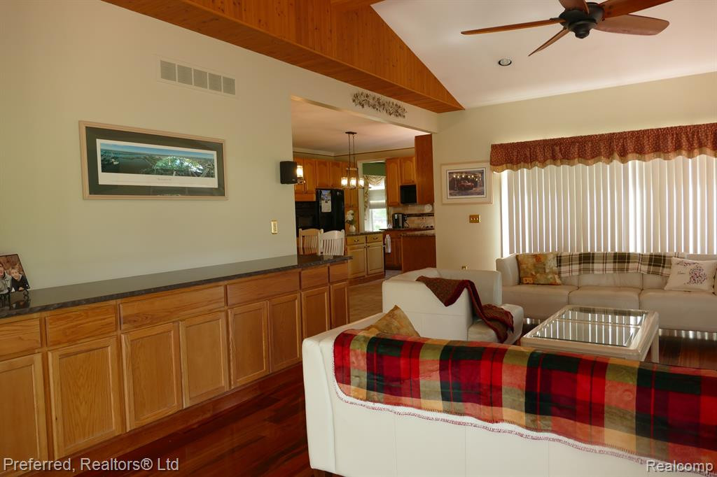 6959 KENNESAW Road, Canton, MI 48187 — Photo 17