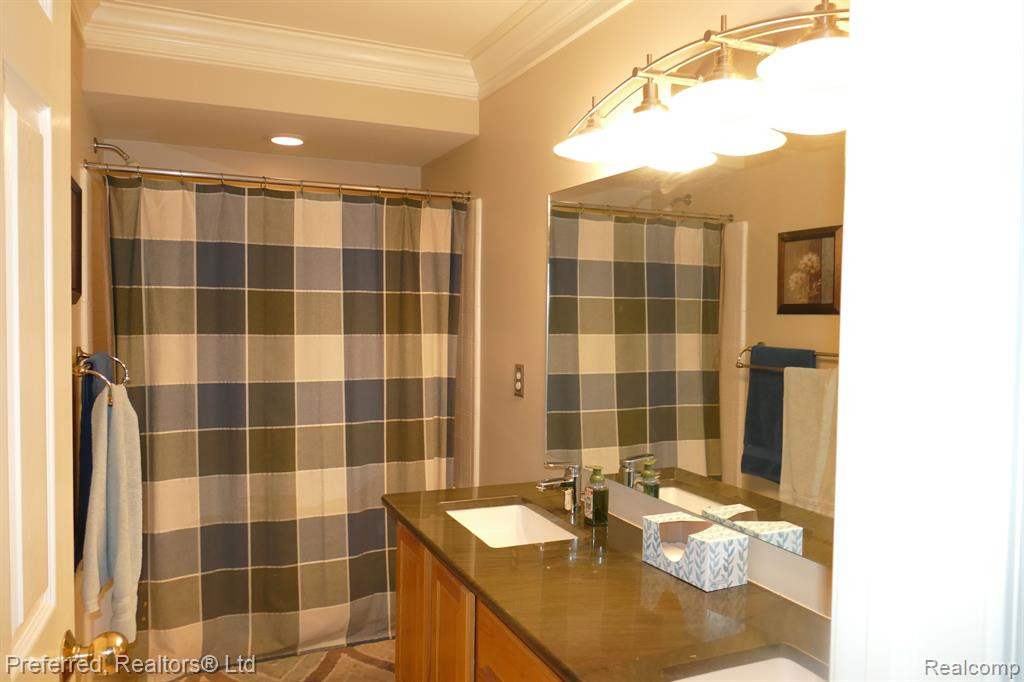 6959 KENNESAW Road, Canton, MI 48187 — Photo 34