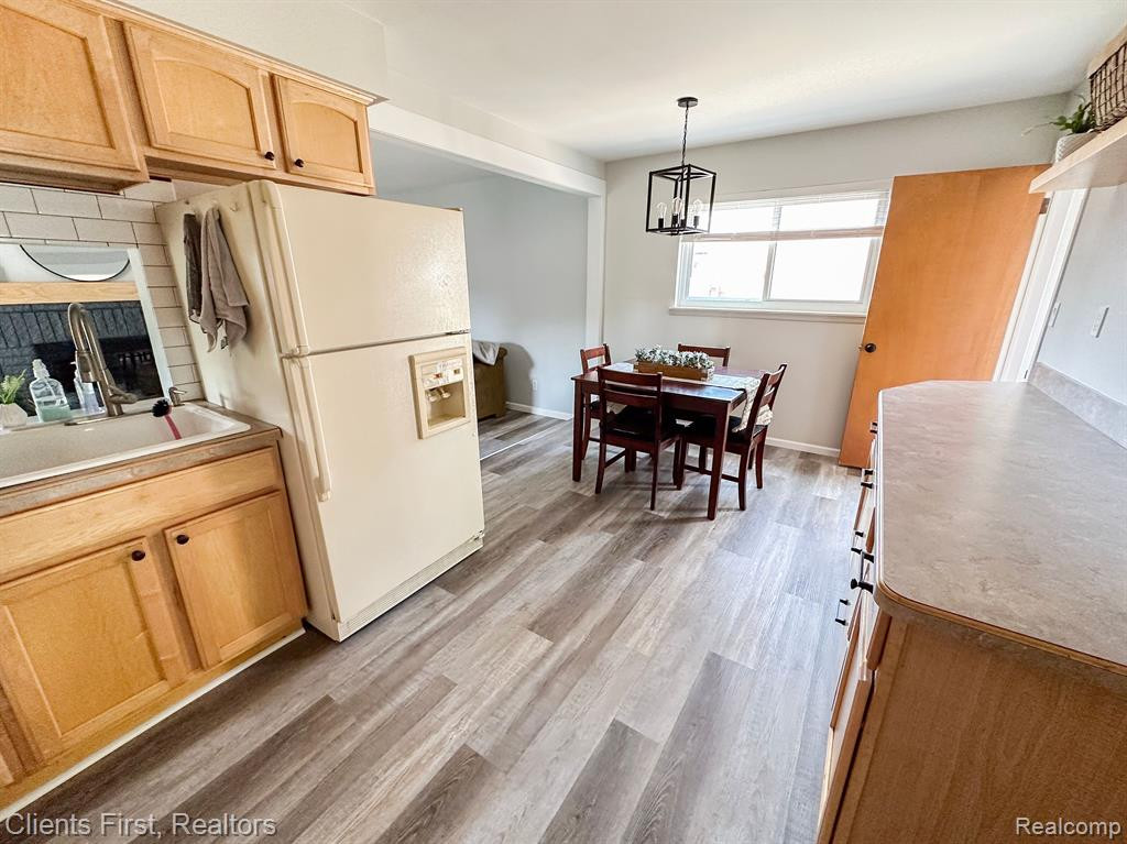 8355 ORHAN Street, Canton, MI 48187 — Photo 5