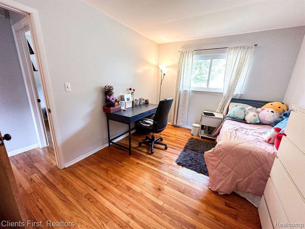 8355 ORHAN Street, Canton, MI 48187 — Photo 16